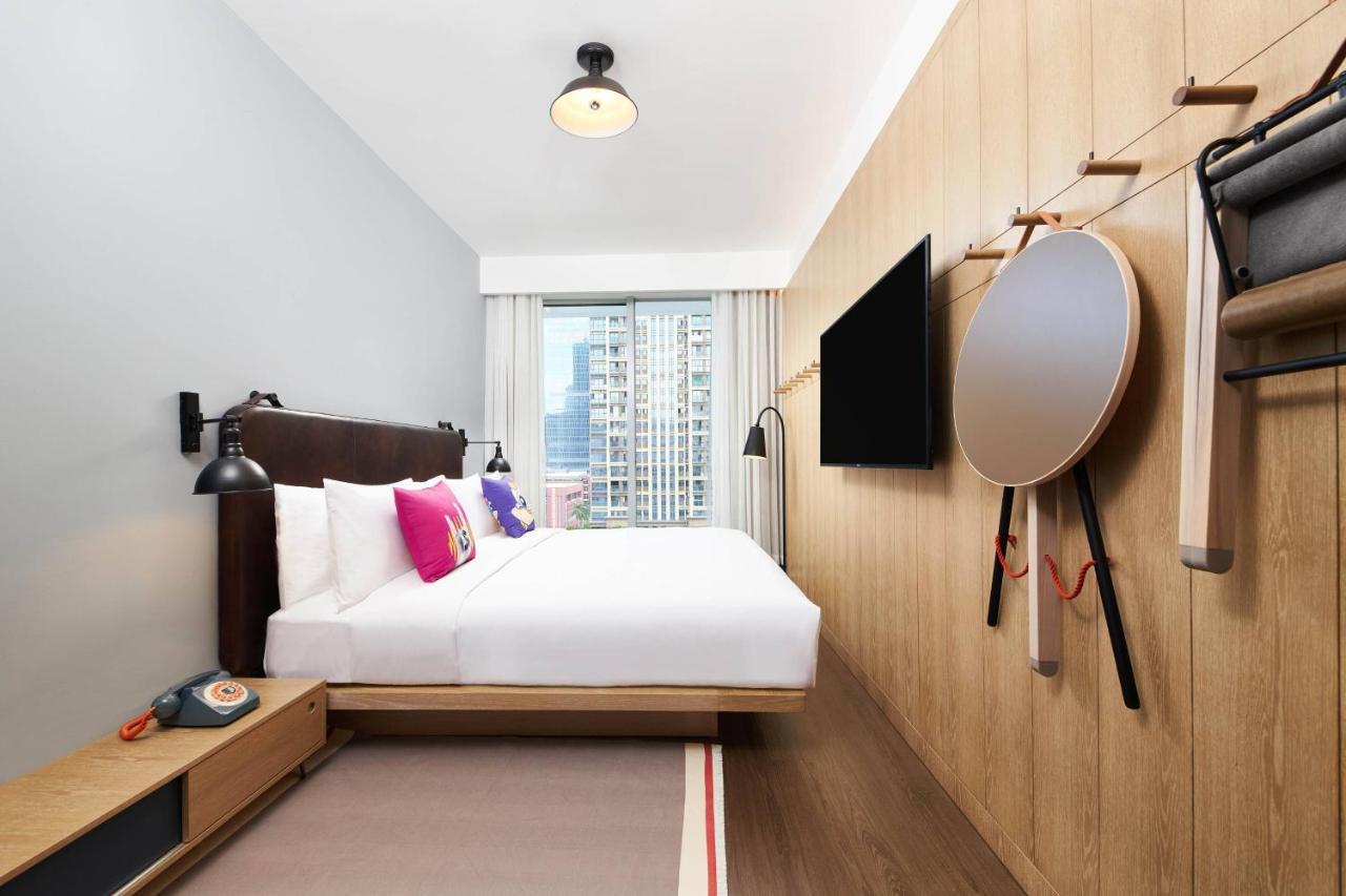 Готель Moxy Shenzhen North Station Екстер'єр фото