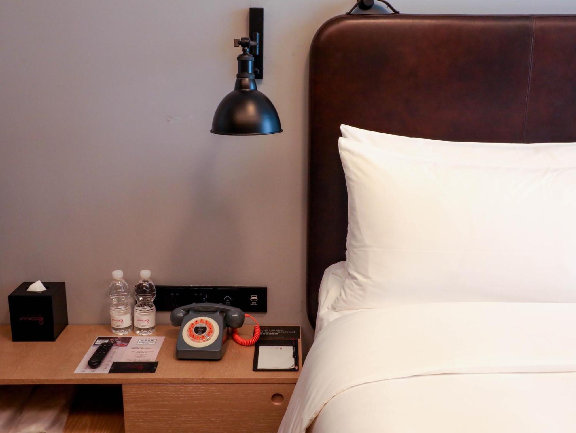 Готель Moxy Shenzhen North Station Екстер'єр фото