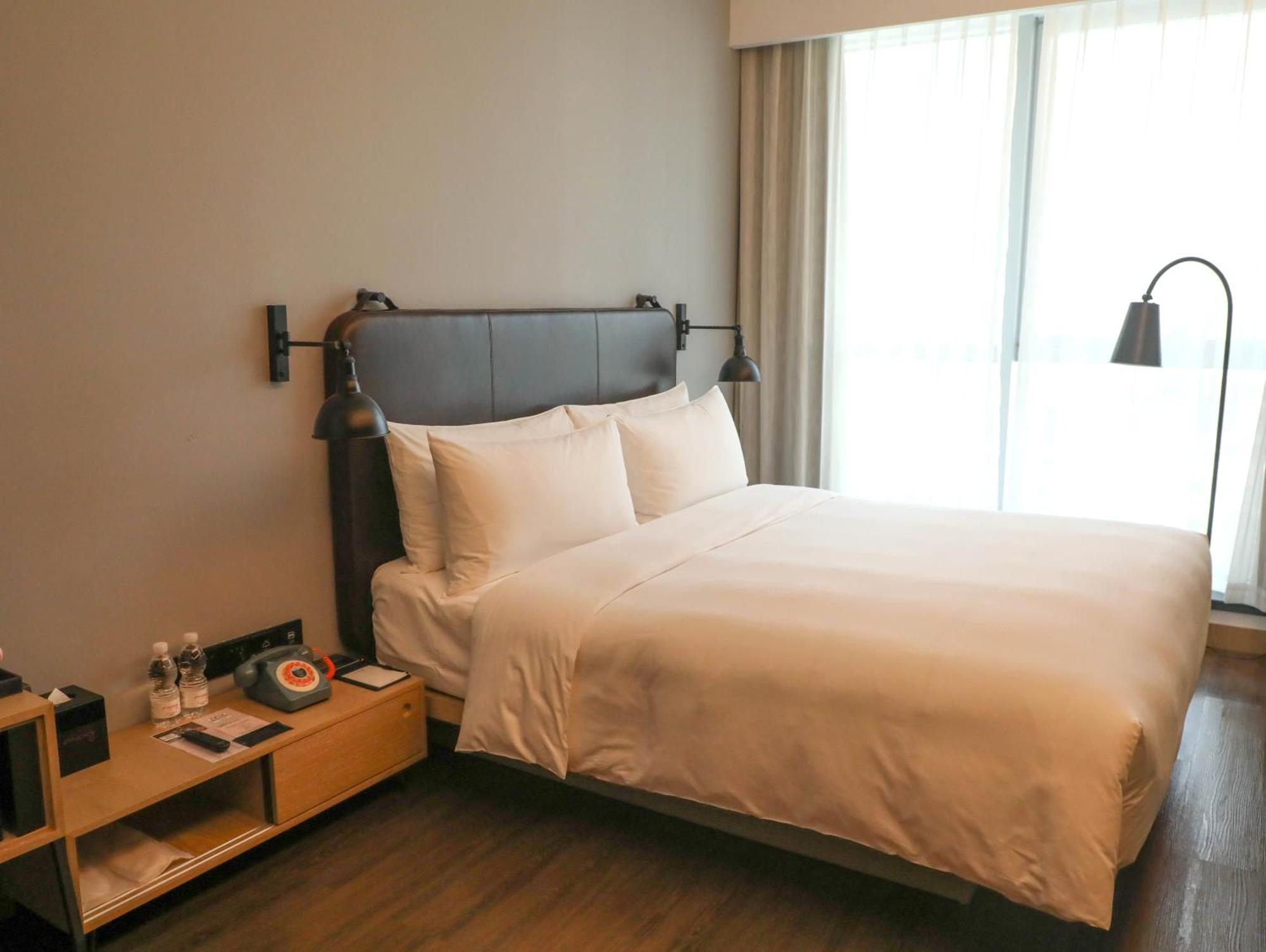 Готель Moxy Shenzhen North Station Екстер'єр фото