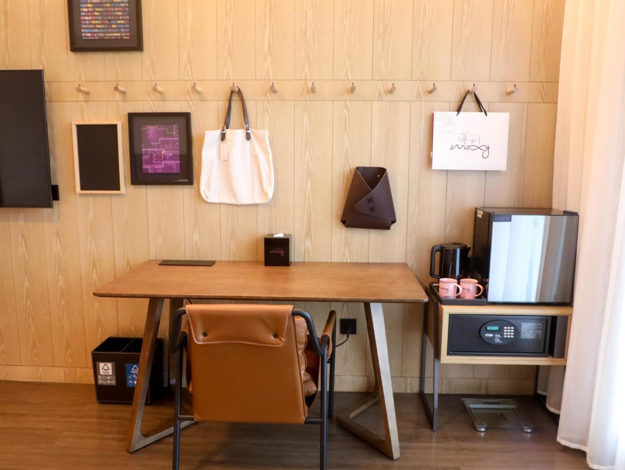 Готель Moxy Shenzhen North Station Екстер'єр фото